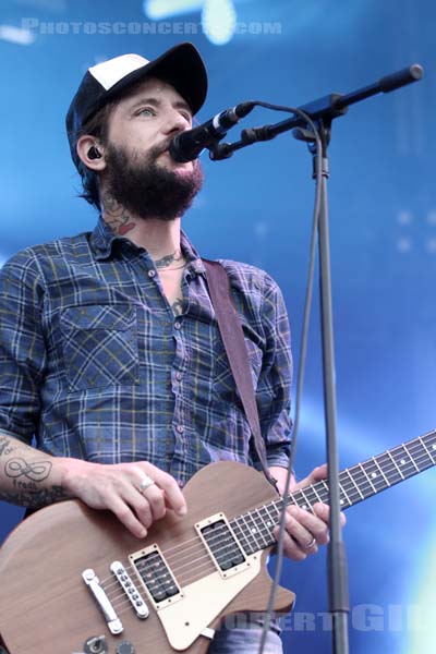 BAND OF HORSES - 2013-06-28 - EVREUX - Hippodrome Evreux Normandie - Benjamin David Bridwell